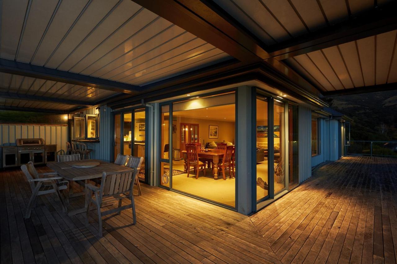 Akaroa Holiday Home Spacious And Quite With Stunning Harbour Views And Close To Town Extérieur photo
