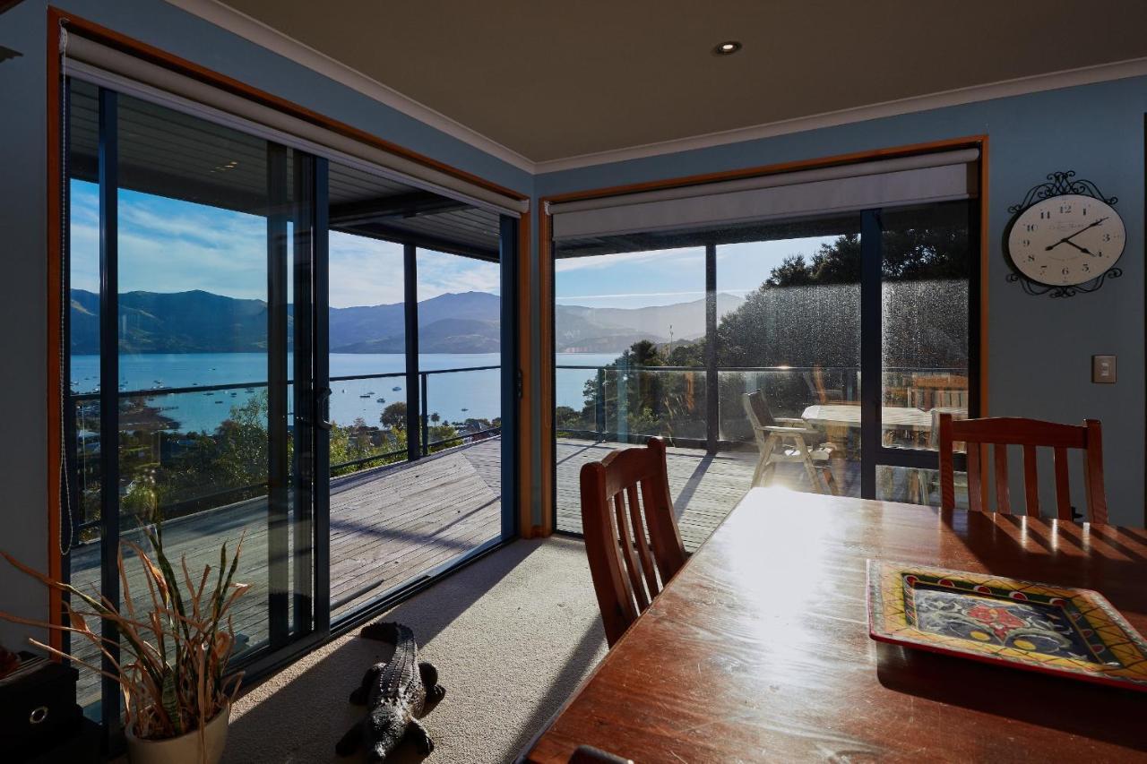 Akaroa Holiday Home Spacious And Quite With Stunning Harbour Views And Close To Town Extérieur photo