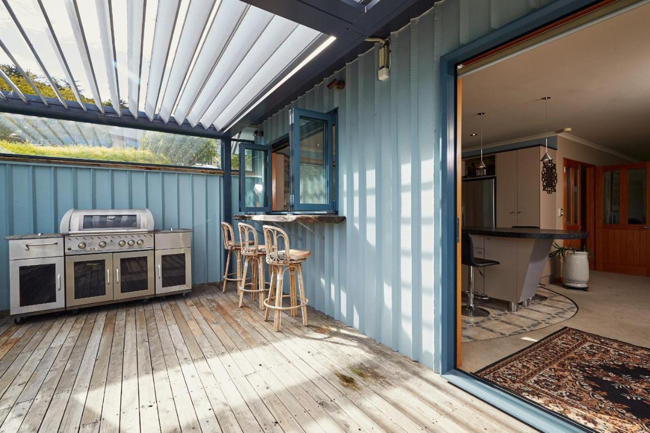 Akaroa Holiday Home Spacious And Quite With Stunning Harbour Views And Close To Town Extérieur photo